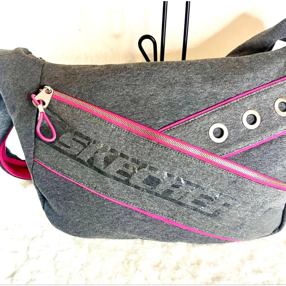 Skechers vintage Y2K Messenger Sling bag in grey fabric with pink accents large